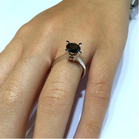 Tektaş Pırlanta Yüzük 1.19 Karat Siyah