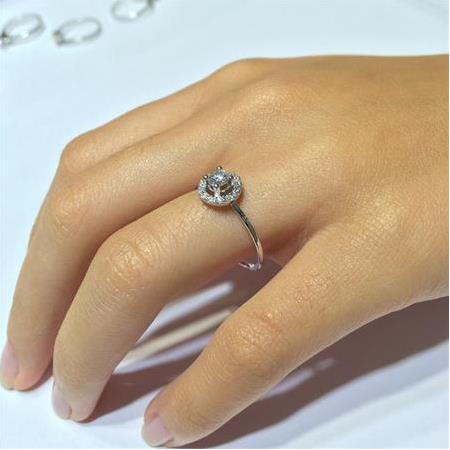 Pırlanta Yüzük H Renk Toplam 0.32 Karat