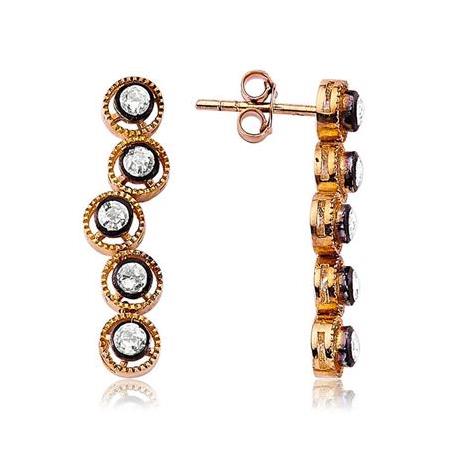 Elmas Küpe Işık Seli