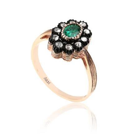 Elmas Yüzük Oval Zümrütlü Küçük